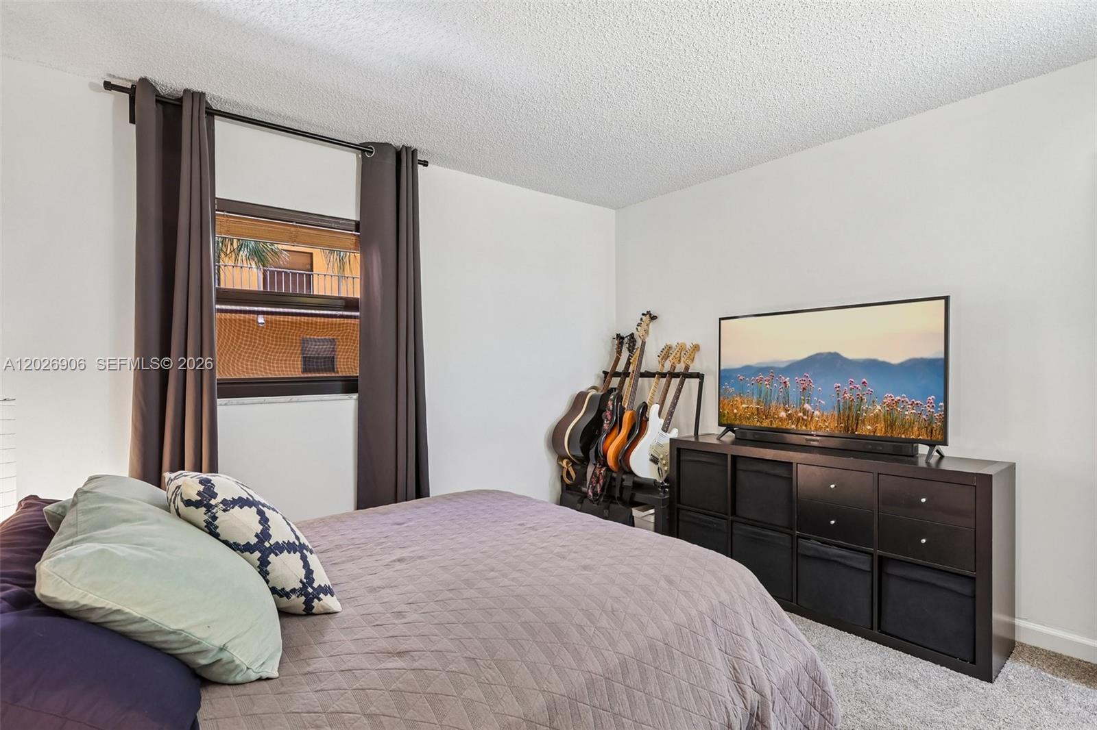 LAGO WEST CONDOMINIUM - Residential
