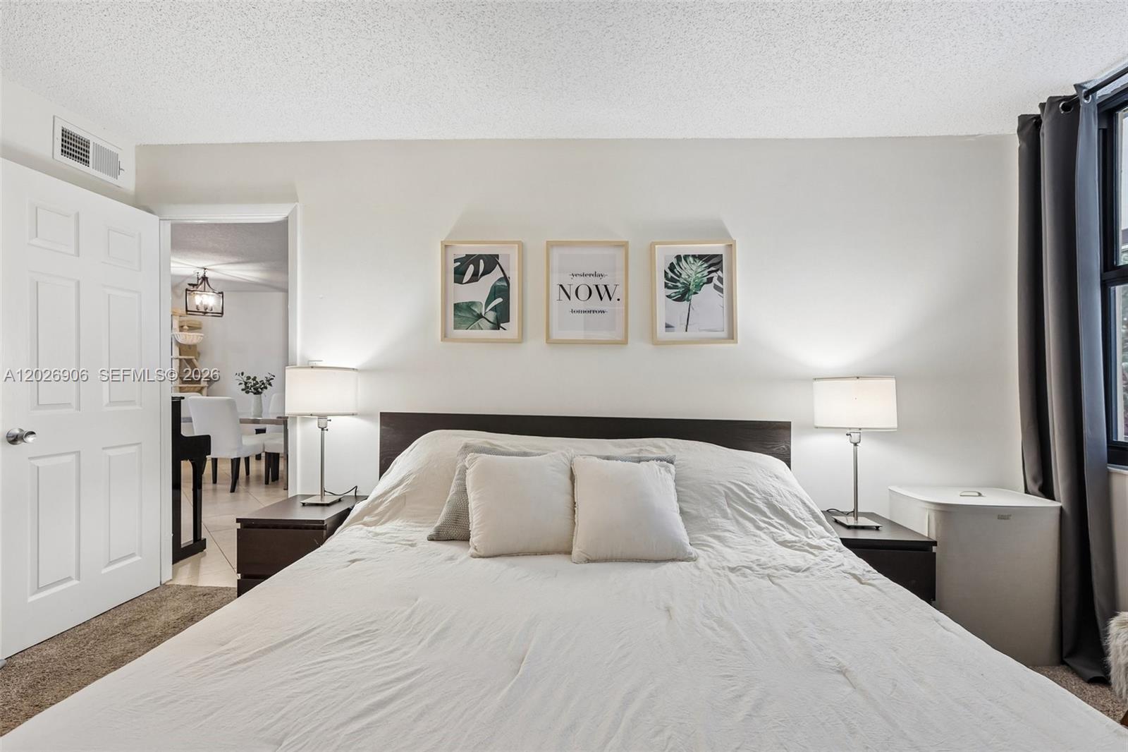 LAGO WEST CONDOMINIUM - Residential