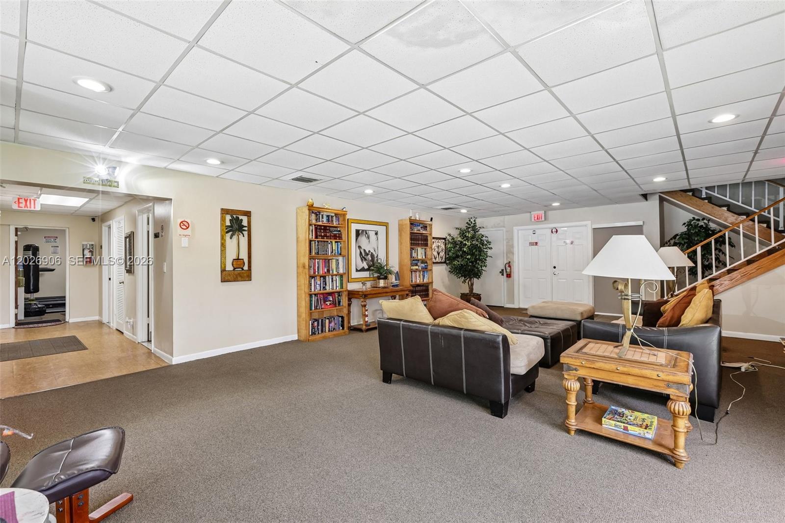 LAGO WEST CONDOMINIUM - Residential