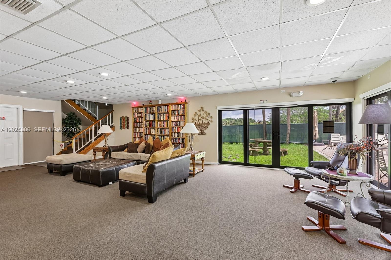 LAGO WEST CONDOMINIUM - Residential