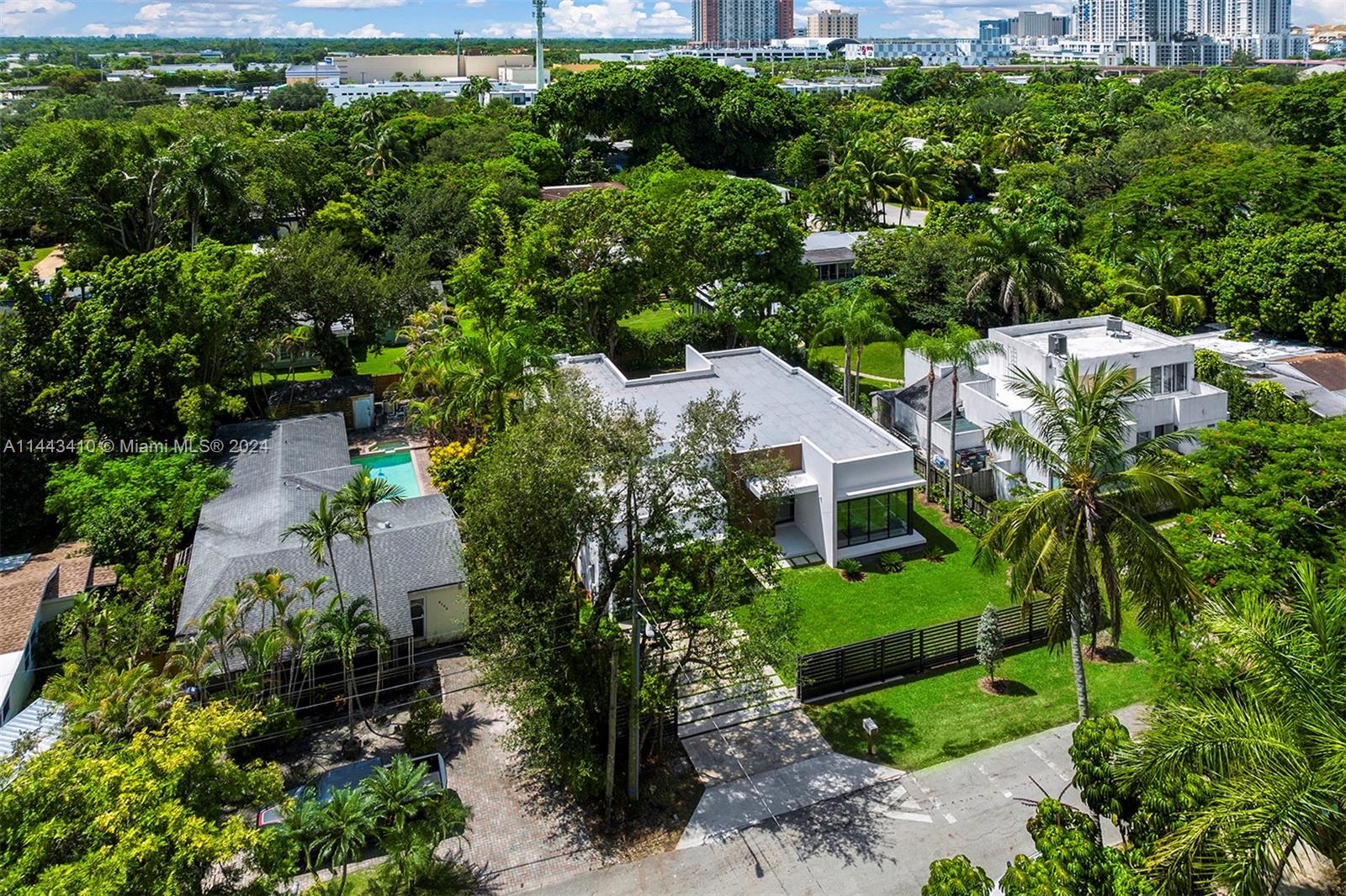 WEST LARKIN PARK - Residential