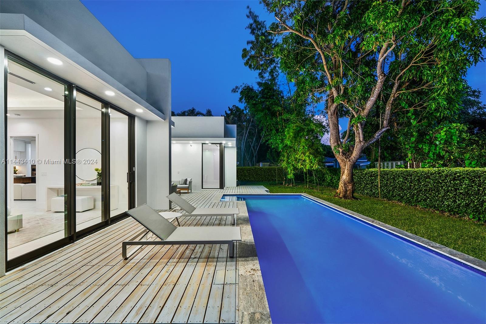 WEST LARKIN PARK - Residential