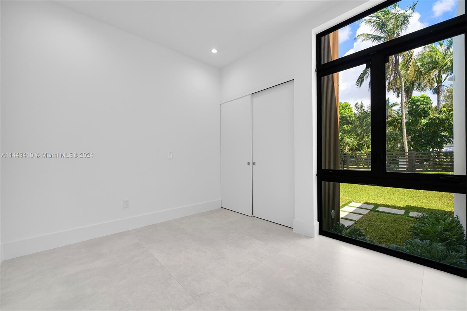 WEST LARKIN PARK - Residential