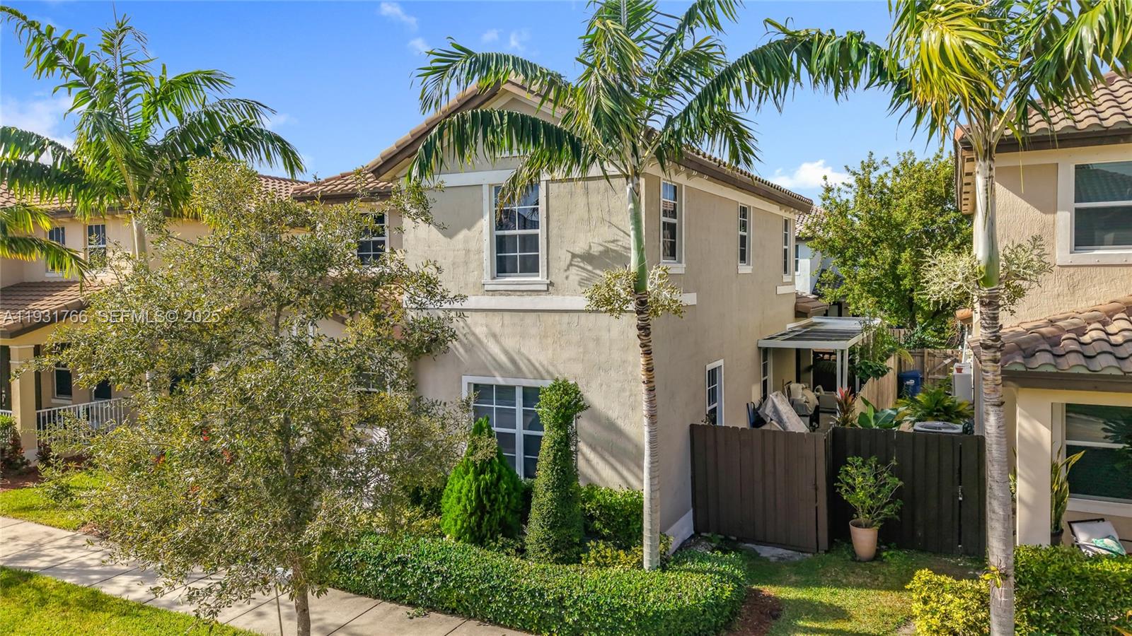 SUMMERVILLE VILLAS - Residential