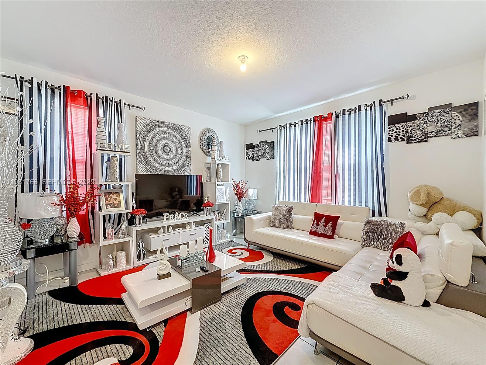 SUMMERVILLE VILLAS - Residential