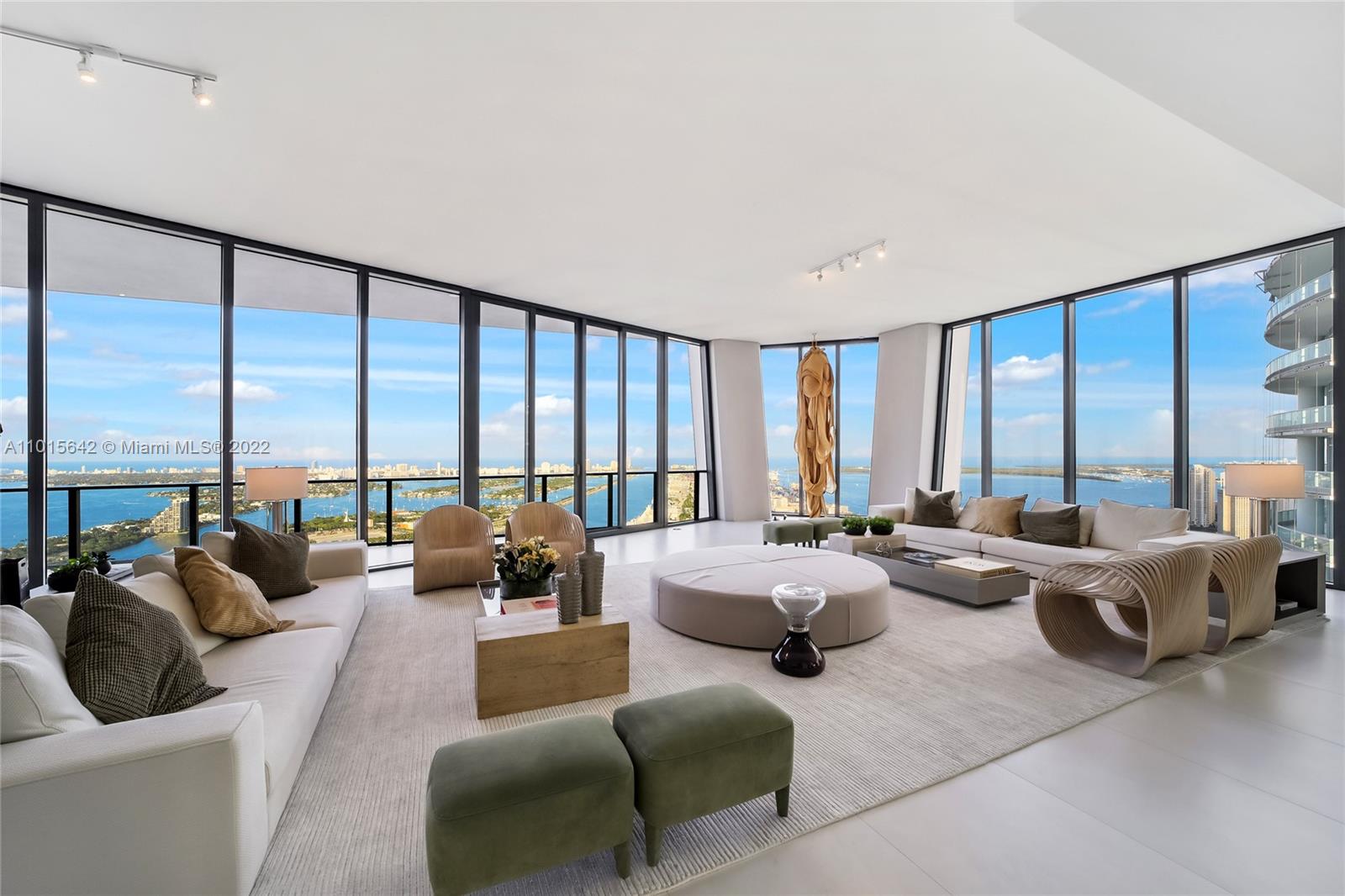 ONE THOUSAND MUSEUM CONDO - Residential