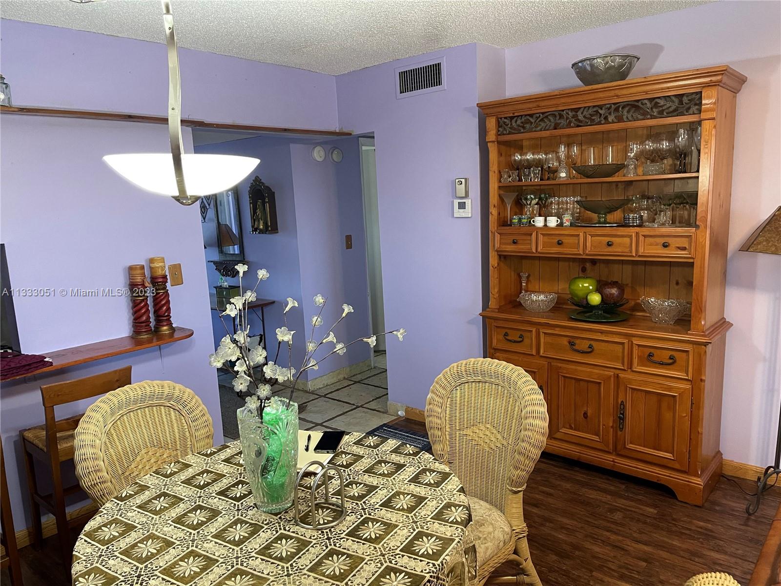 ORIOLE GOLF & TENNIS CLUB - Residential