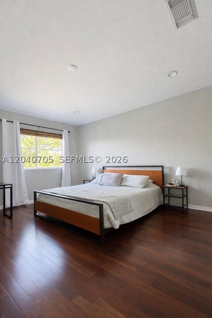 WEST LAKE VILLAGE - Residential