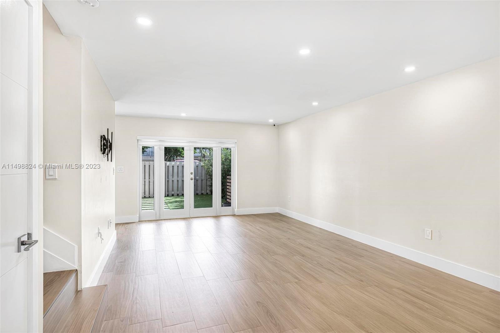 KINGS CREEK - Residential Lease