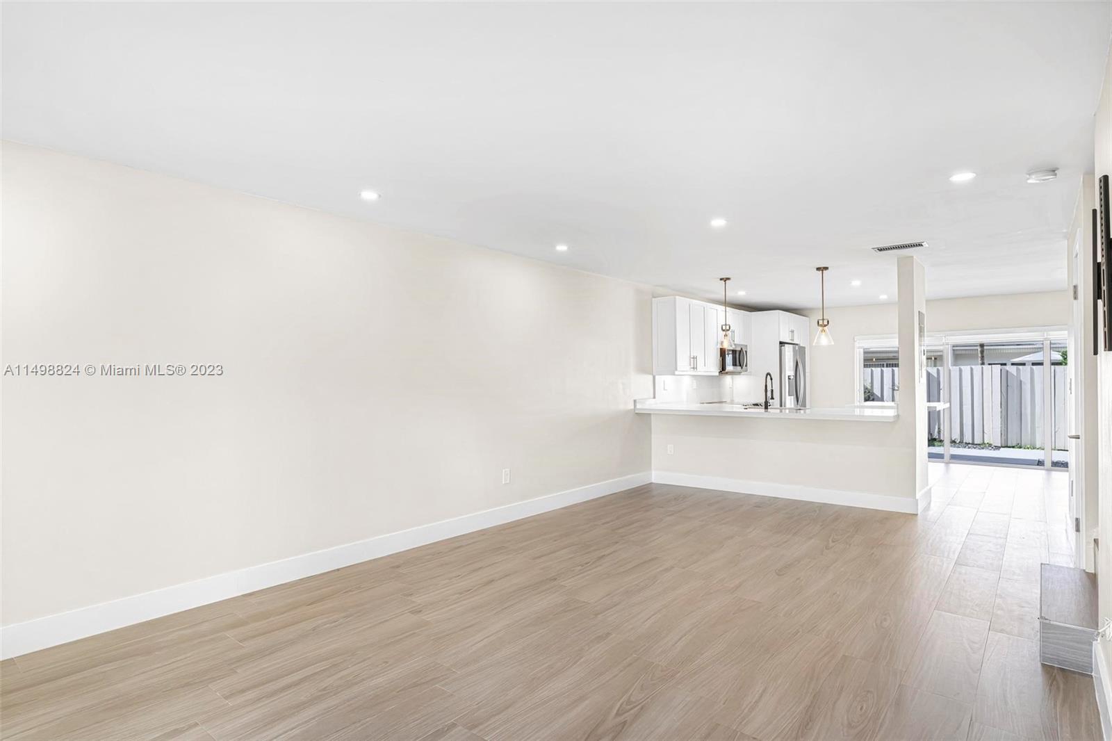 KINGS CREEK - Residential Lease