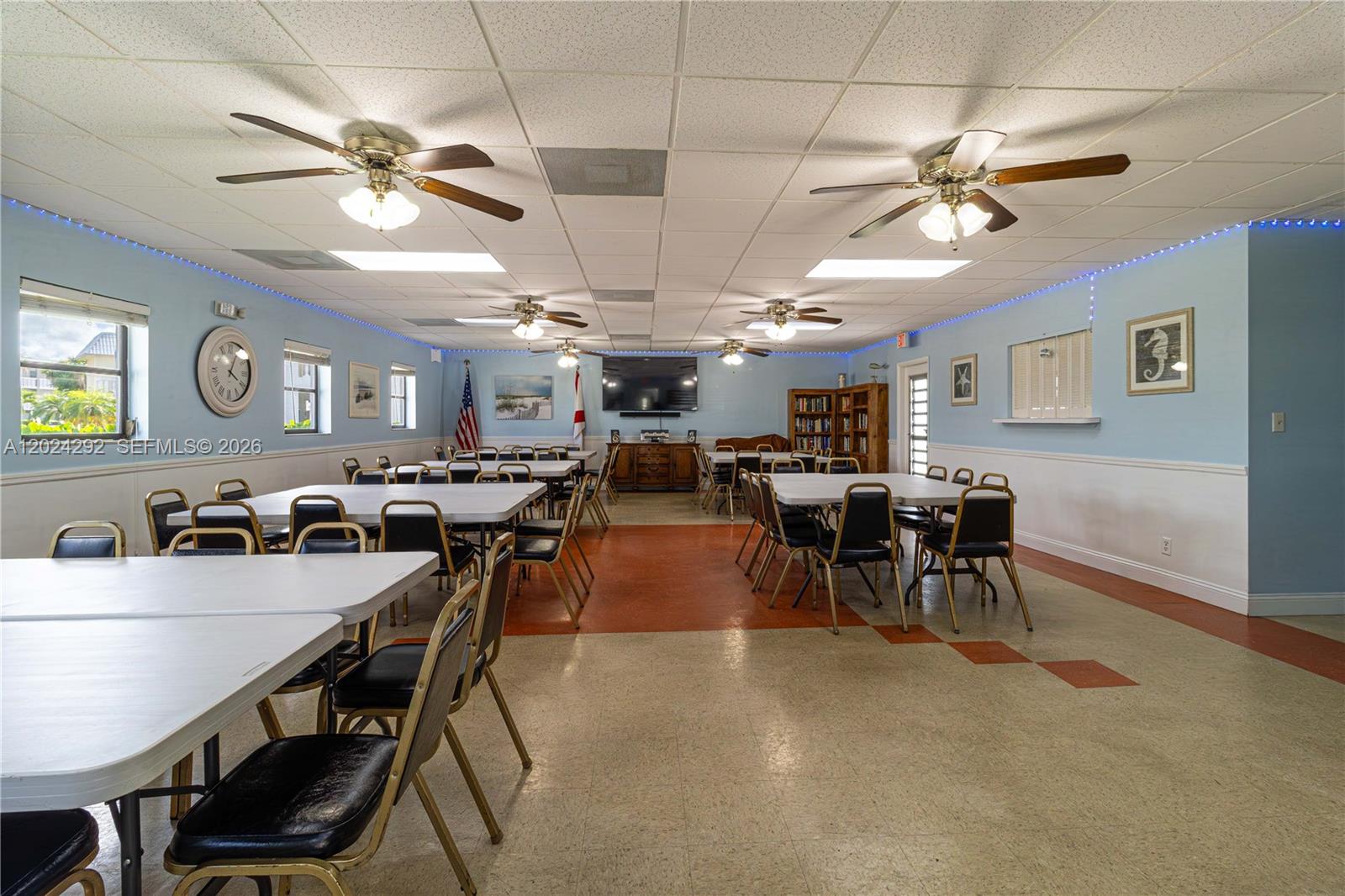 SANDALFOOT SOUTH ONE COND - Residential