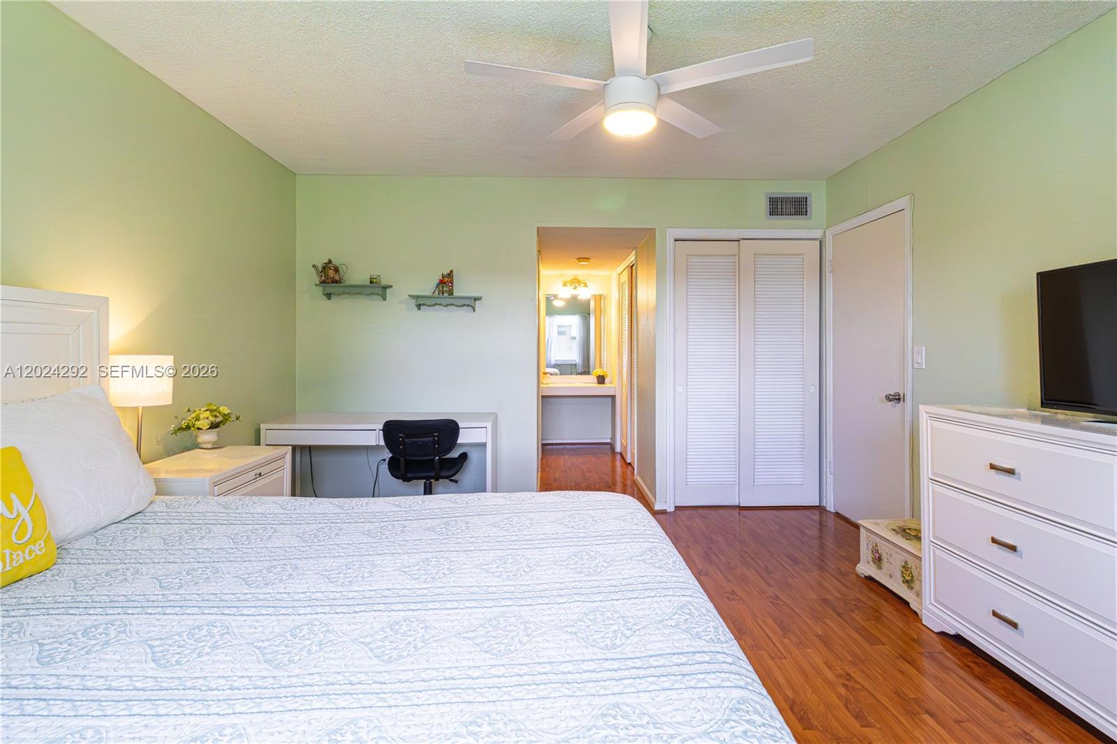 SANDALFOOT SOUTH ONE COND - Residential