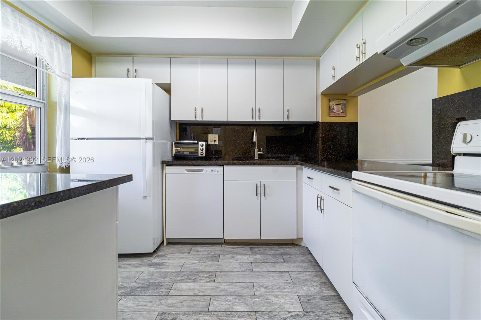 SANDALFOOT SOUTH ONE COND - Residential