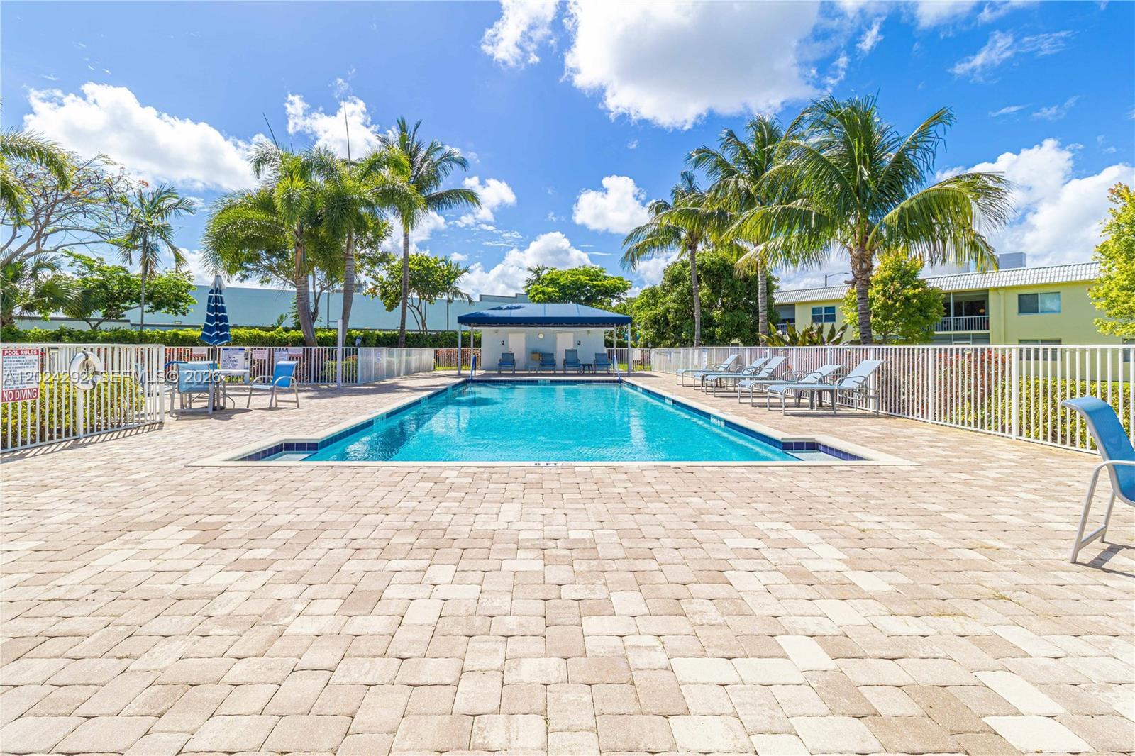 SANDALFOOT SOUTH ONE COND - Residential