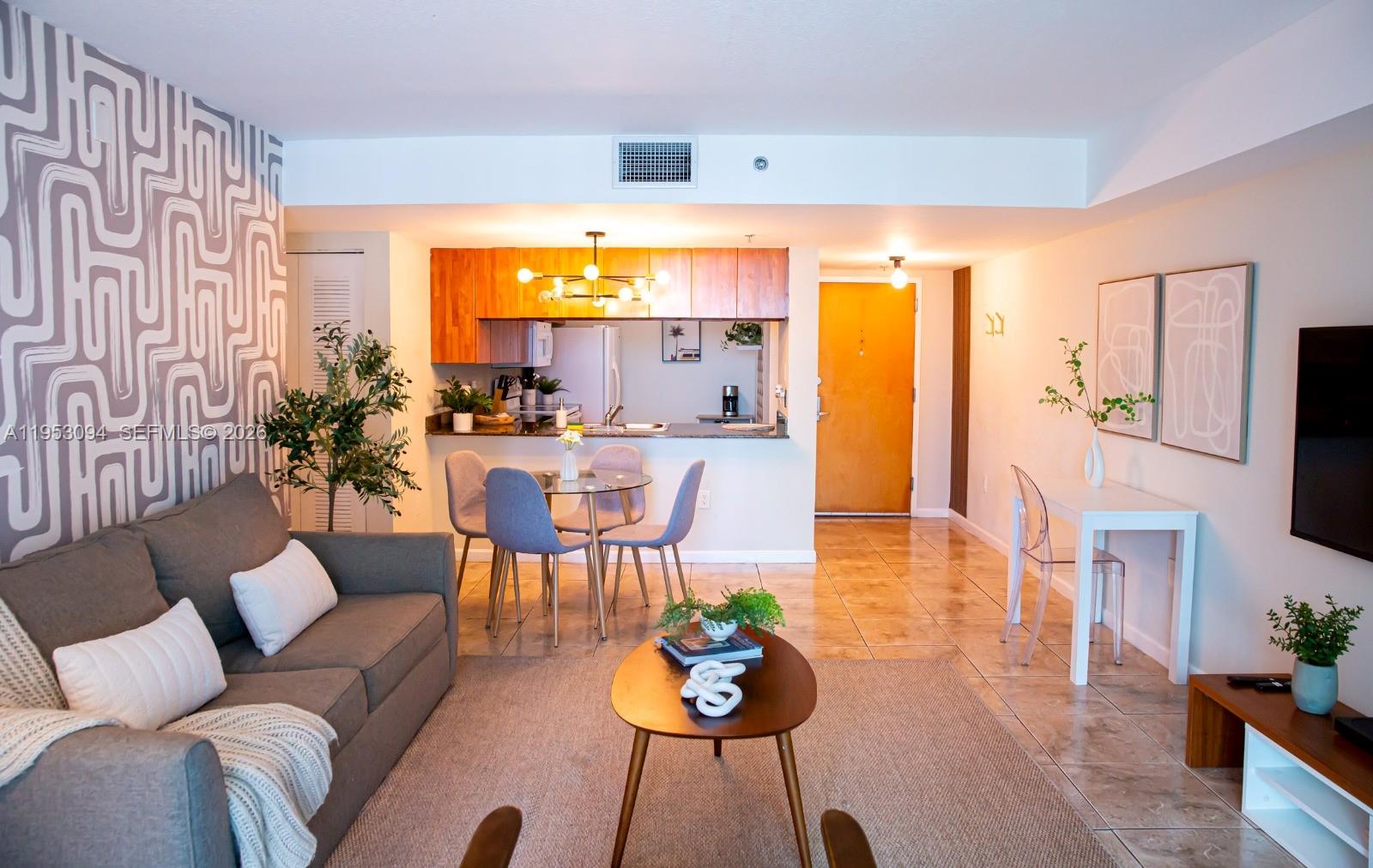 THE CLUB AT BRICKELL BAY - Residential