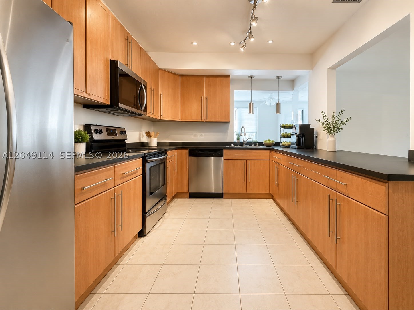 WONDERLAND PK - Residential