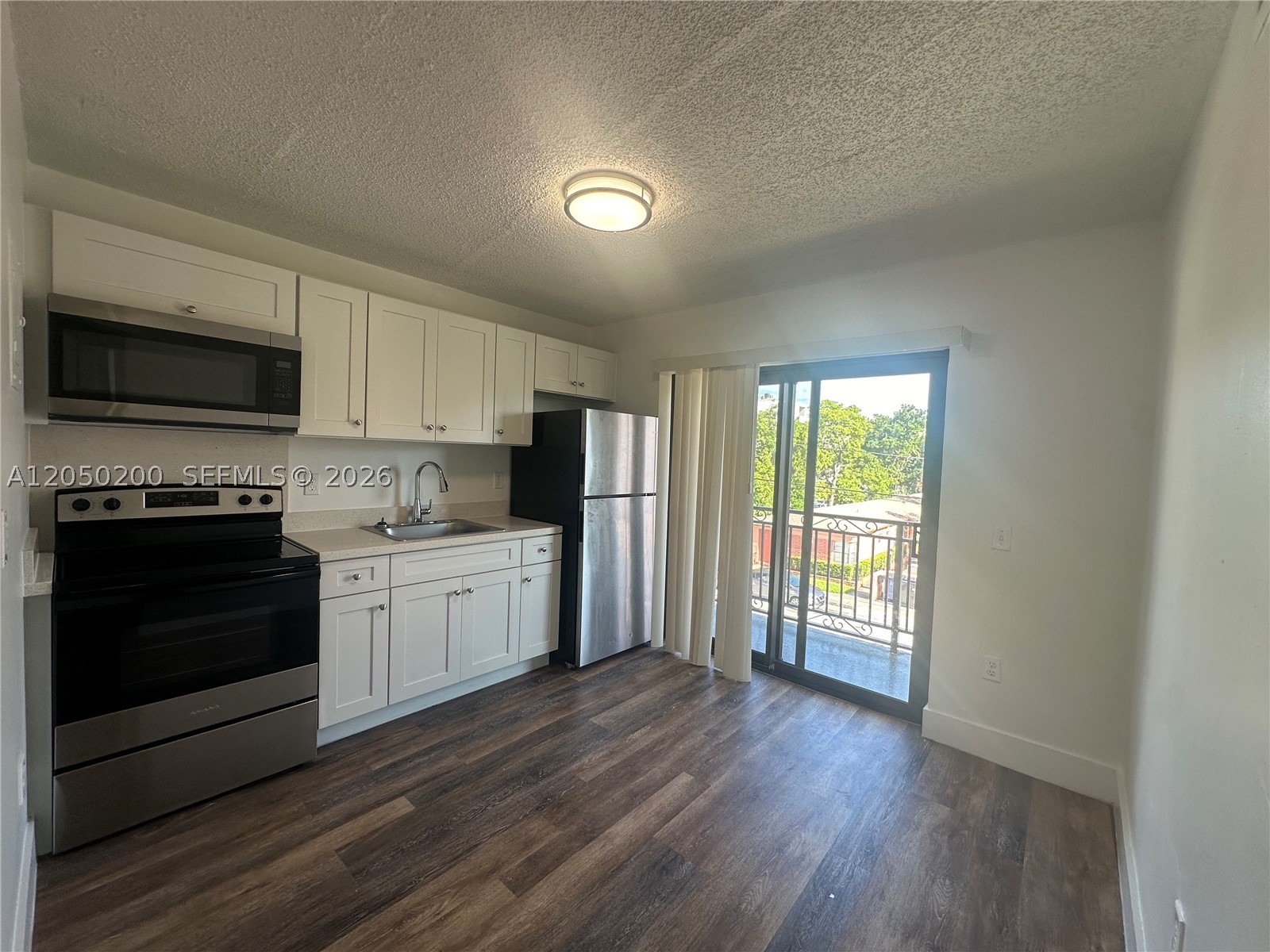 CITY OF MIAMI SOUTH - Residential Lease