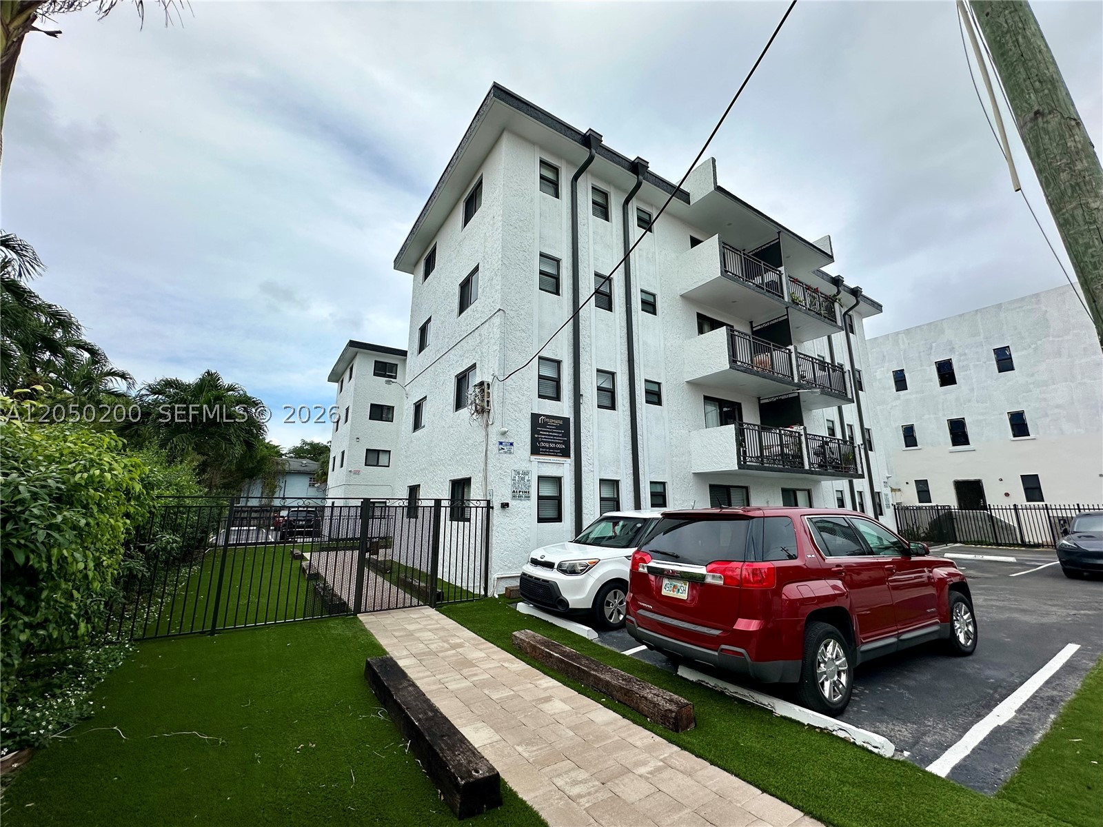 CITY OF MIAMI SOUTH - Residential Lease