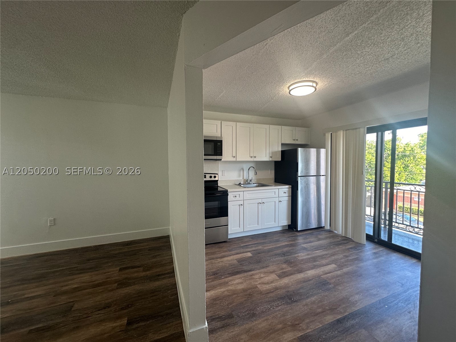CITY OF MIAMI SOUTH - Residential Lease