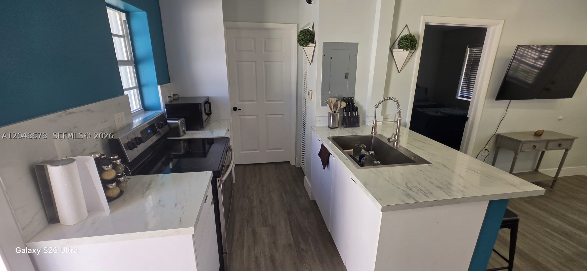 DIXIANNA VILLAS - Residential Lease