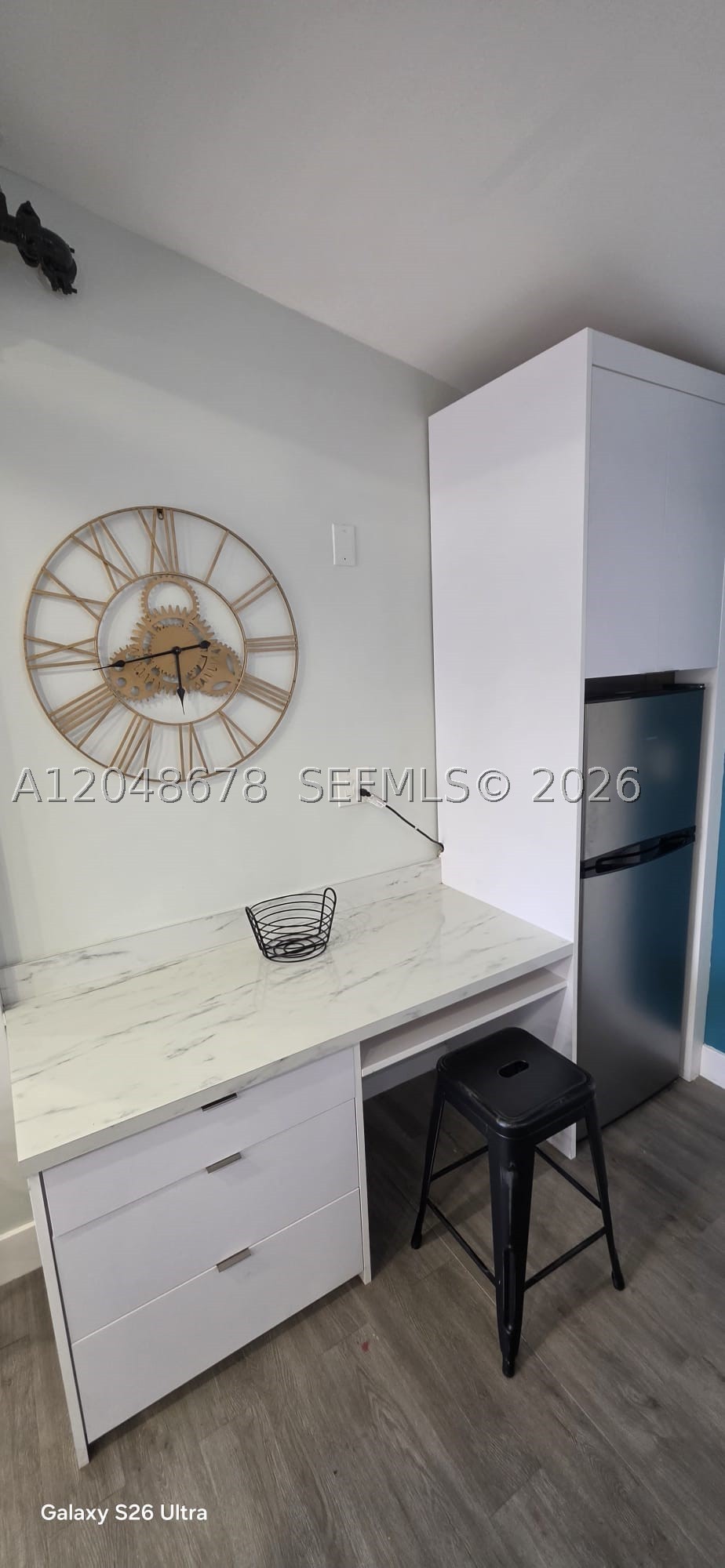 DIXIANNA VILLAS - Residential Lease