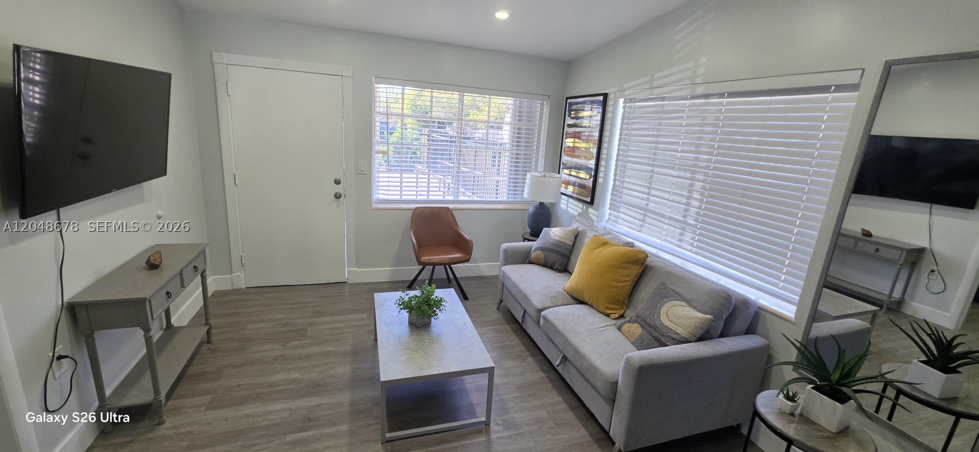 DIXIANNA VILLAS - Residential Lease