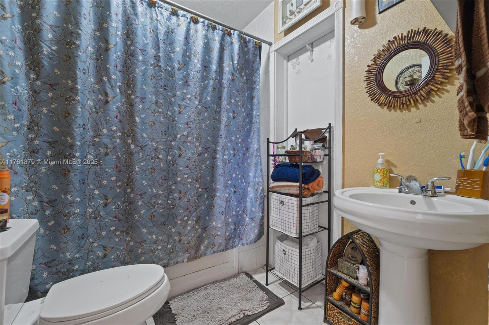 HIALEAH 3RD ADDN - Residential
