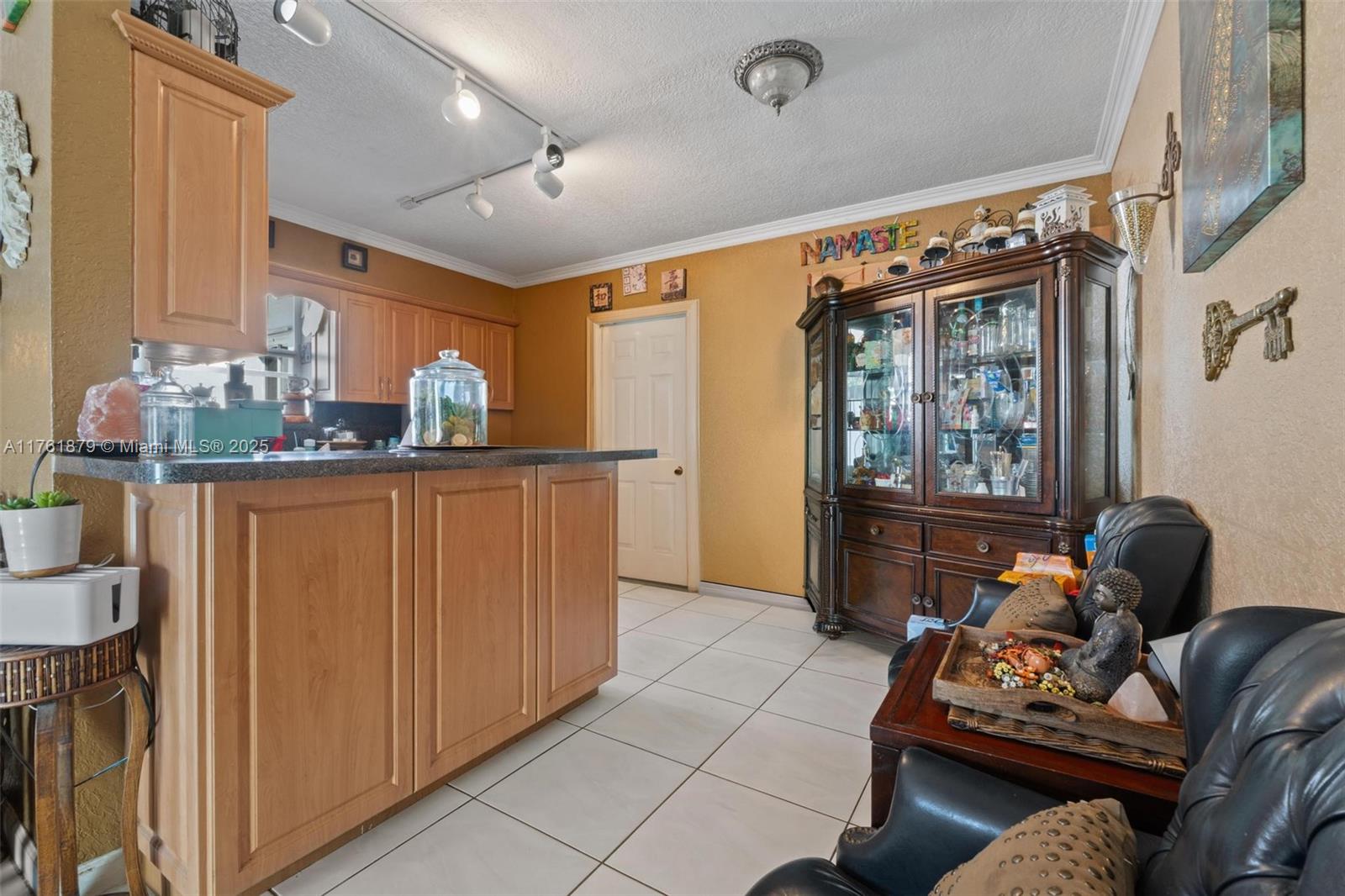 HIALEAH 3RD ADDN - Residential