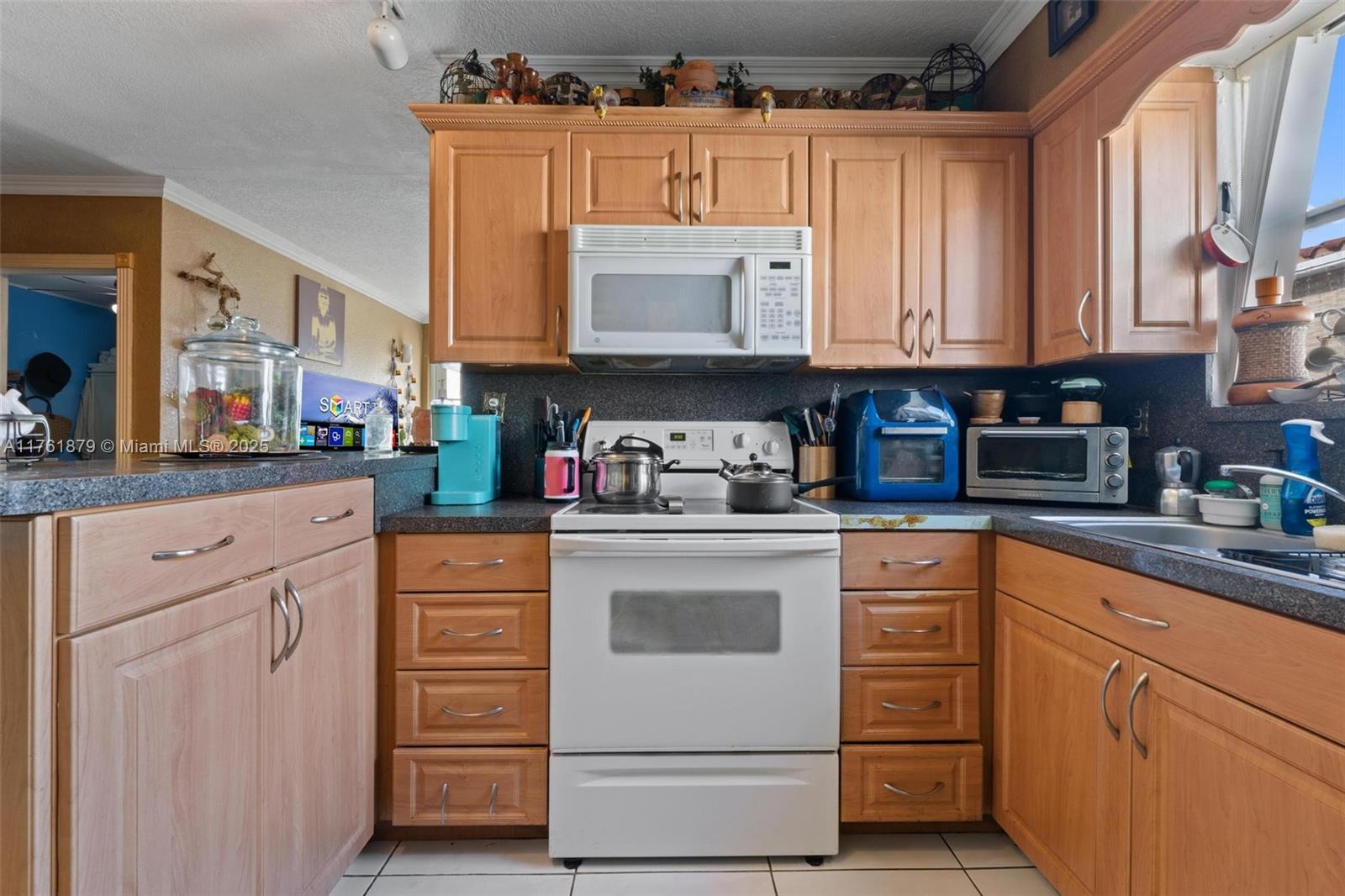 HIALEAH 3RD ADDN - Residential