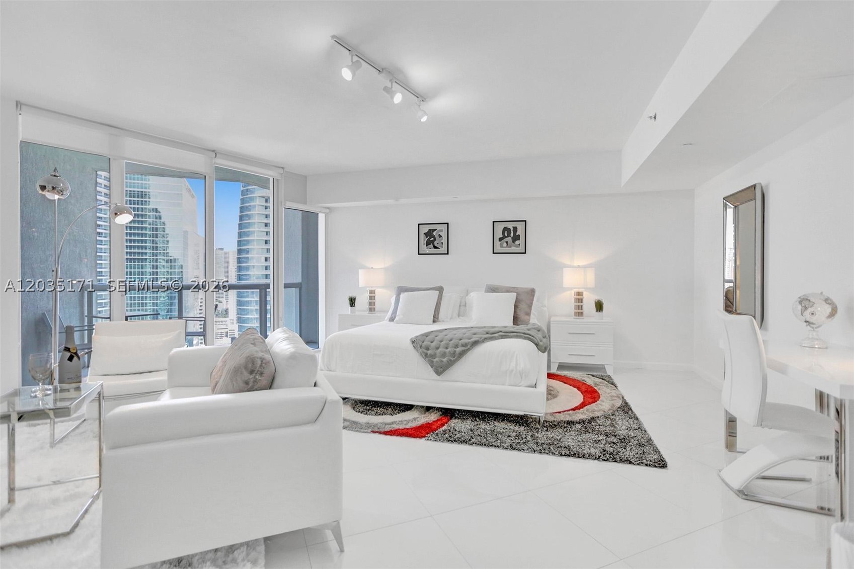 ICONBRICKELL CONDO NO 1 - Residential