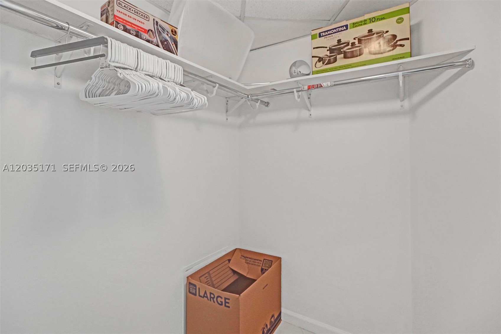 ICONBRICKELL CONDO NO 1 - Residential