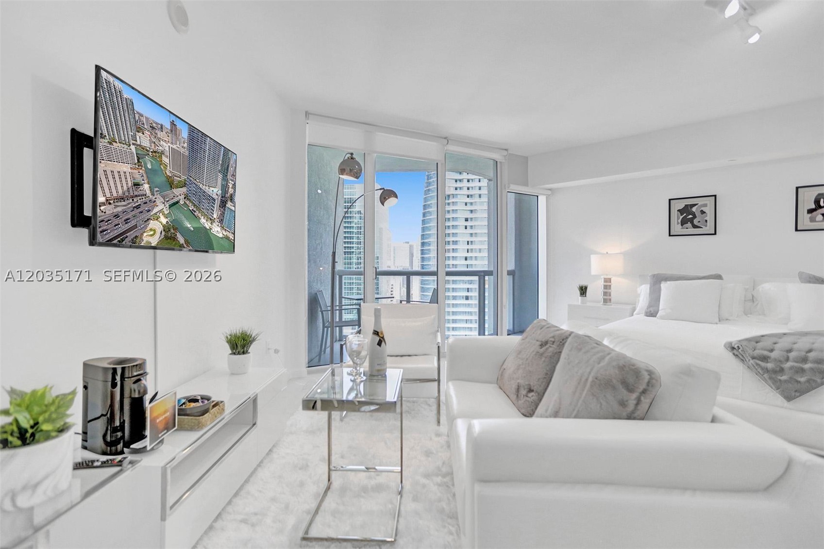 ICONBRICKELL CONDO NO 1 - Residential