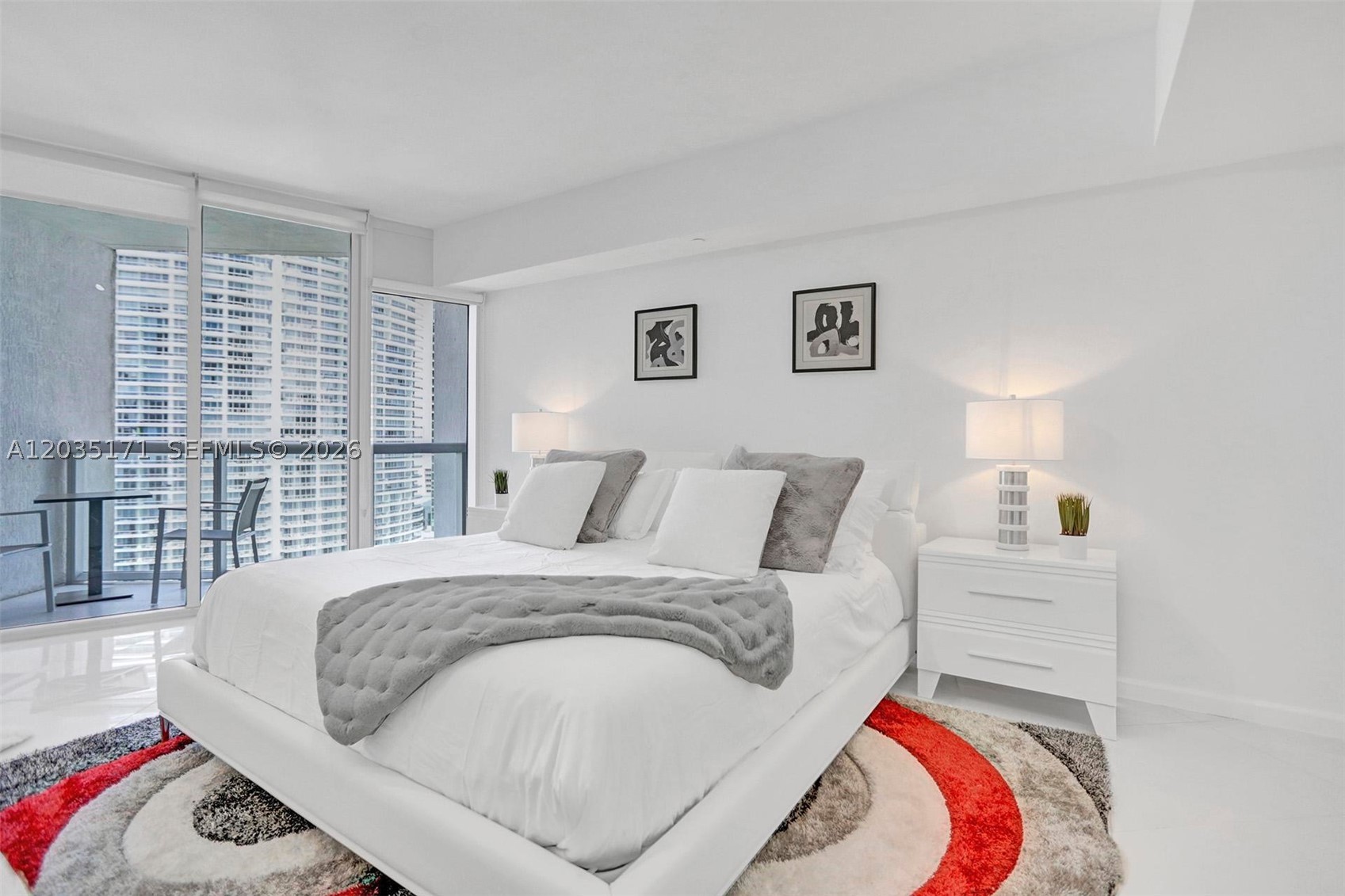 ICONBRICKELL CONDO NO 1 - Residential