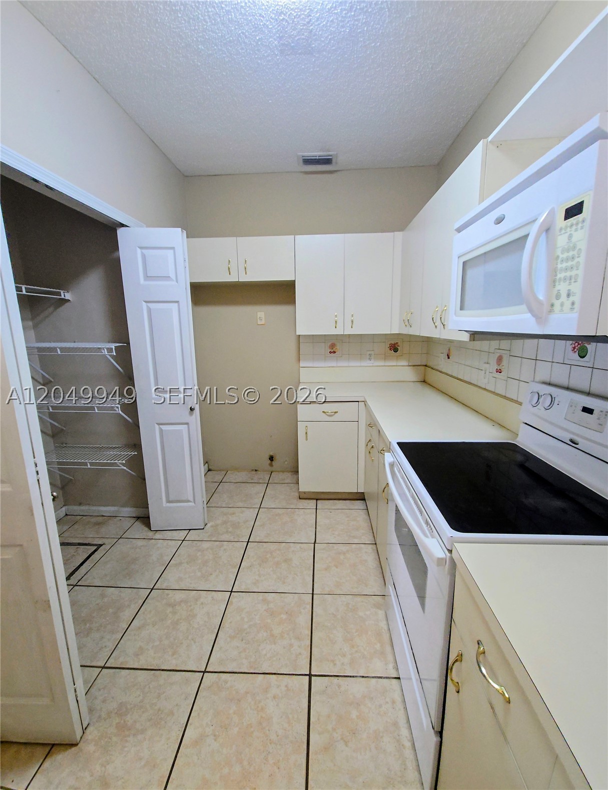 ADVENTURE HOMES - Residential
