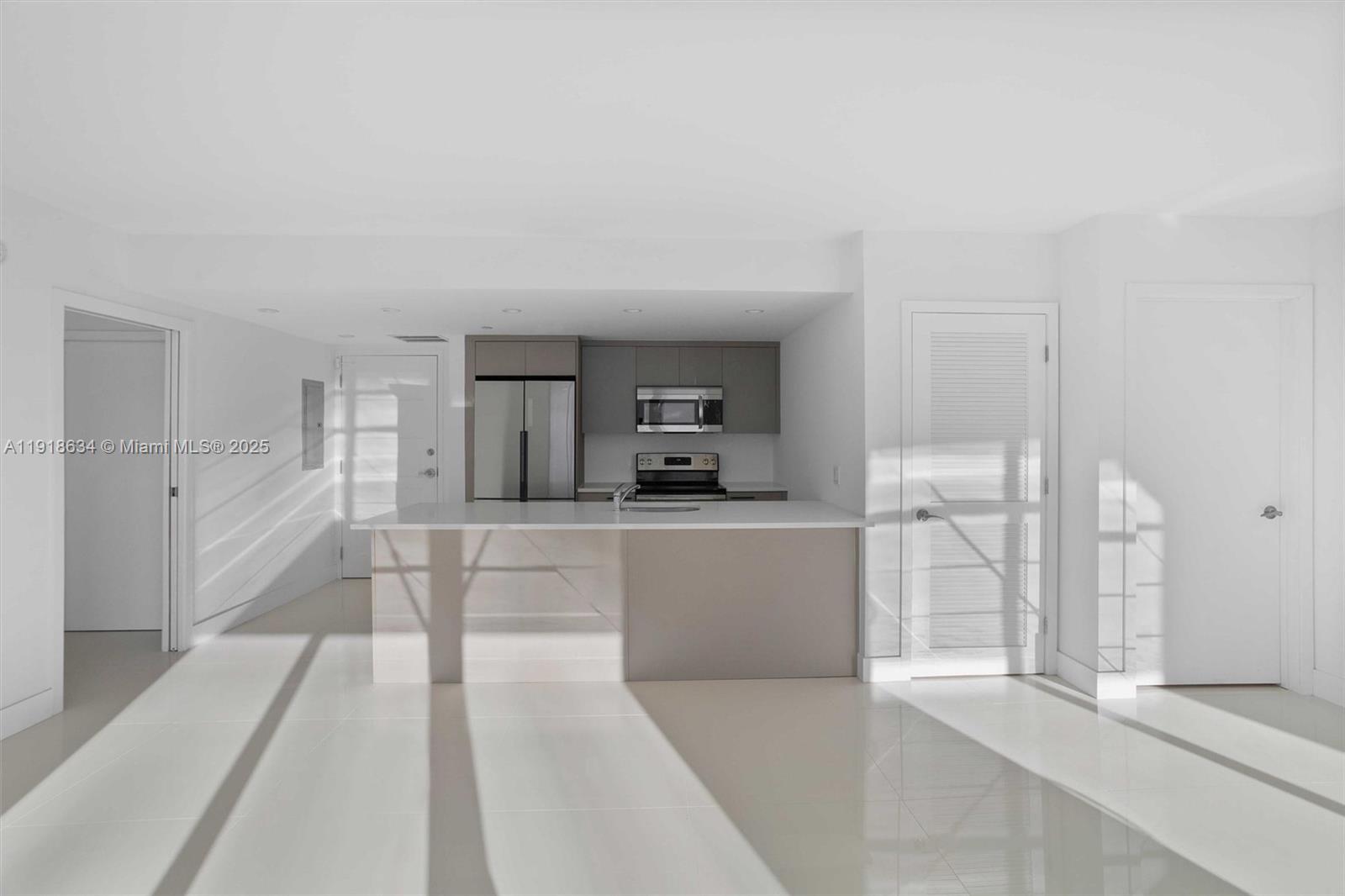 ONE BAY HARBOR CONDO - Residential