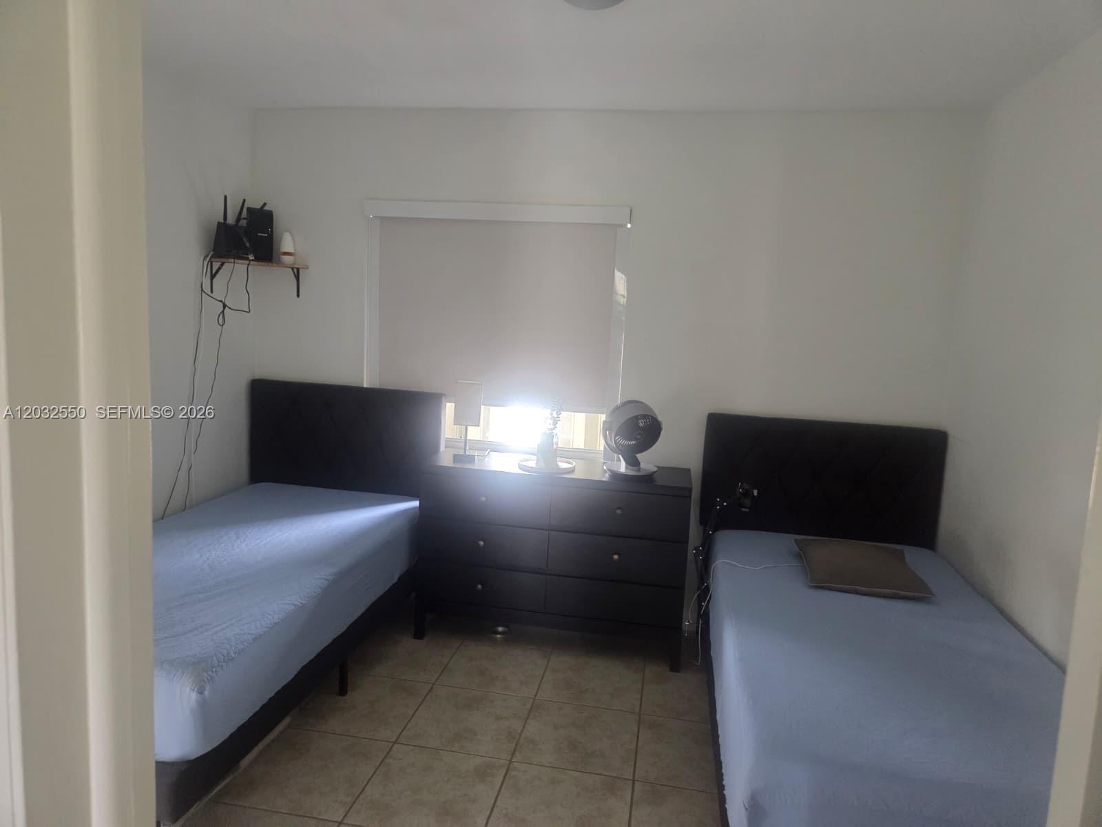 DEVON AIRE VILLAS SEC 8 - Residential