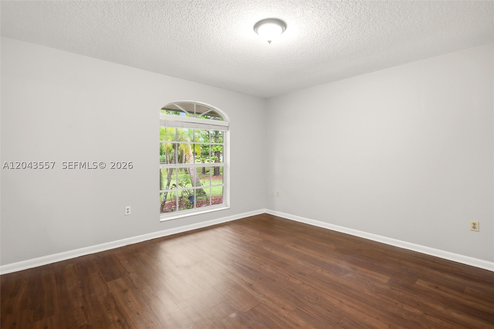 Acreage & Unrec - Residential