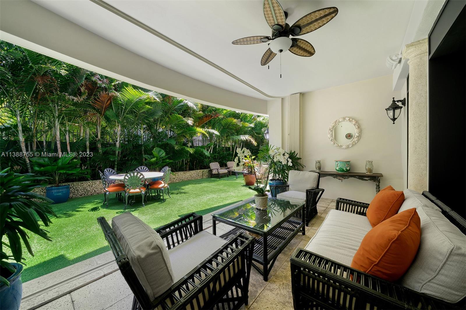 BAYSHORE VILLAS - Residential