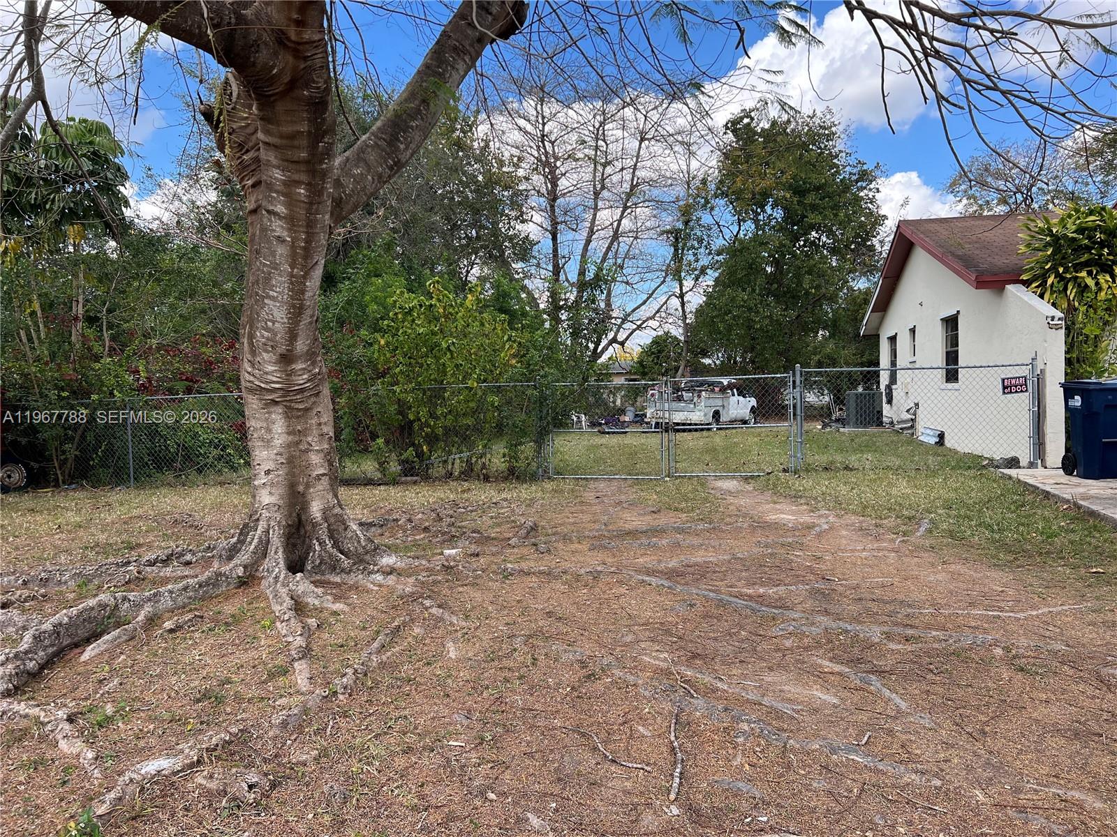 TOWN OF FLORIDA CITY - Residential