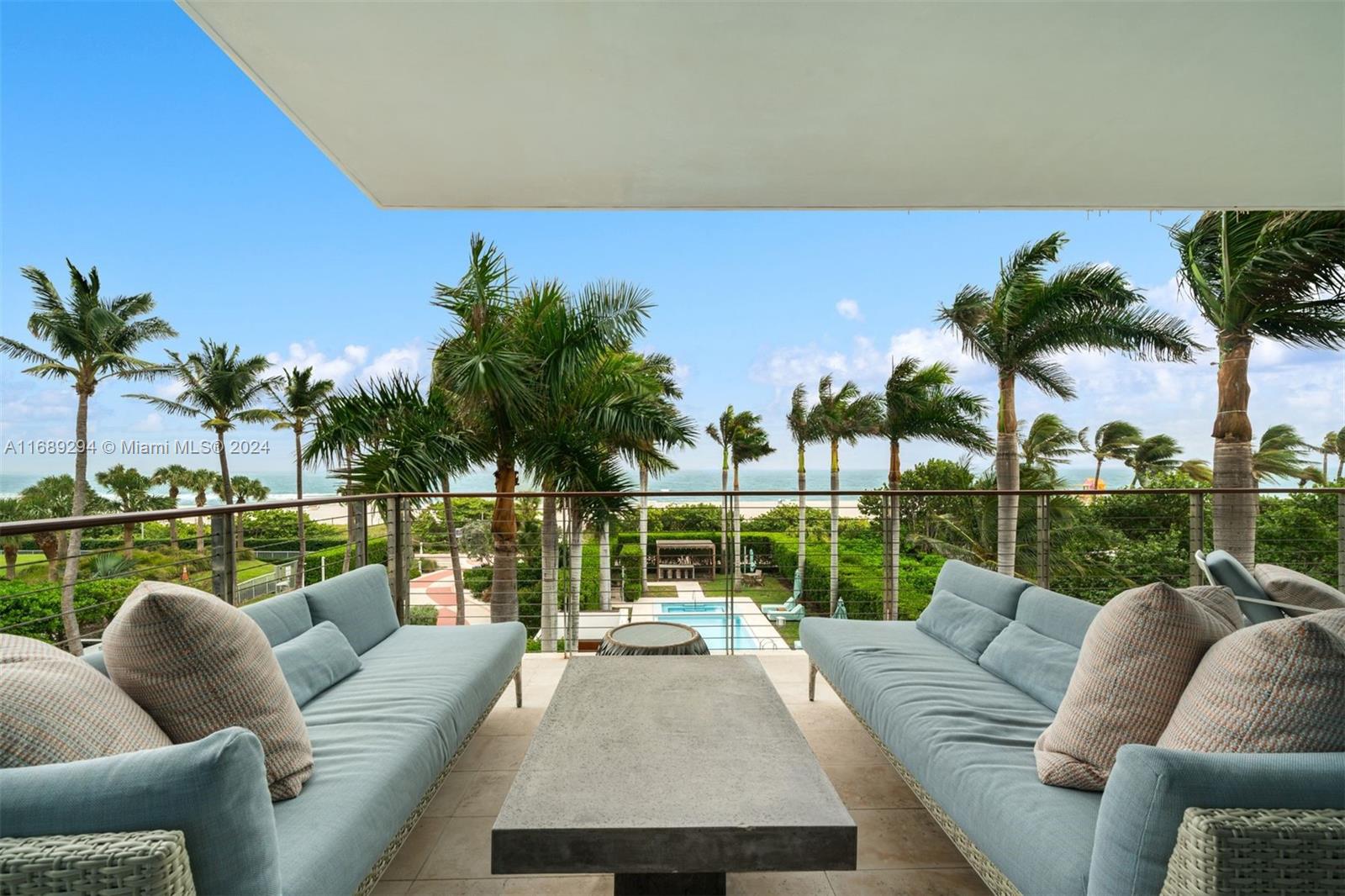 BEACH HOUSE 8 CONDO - Residential