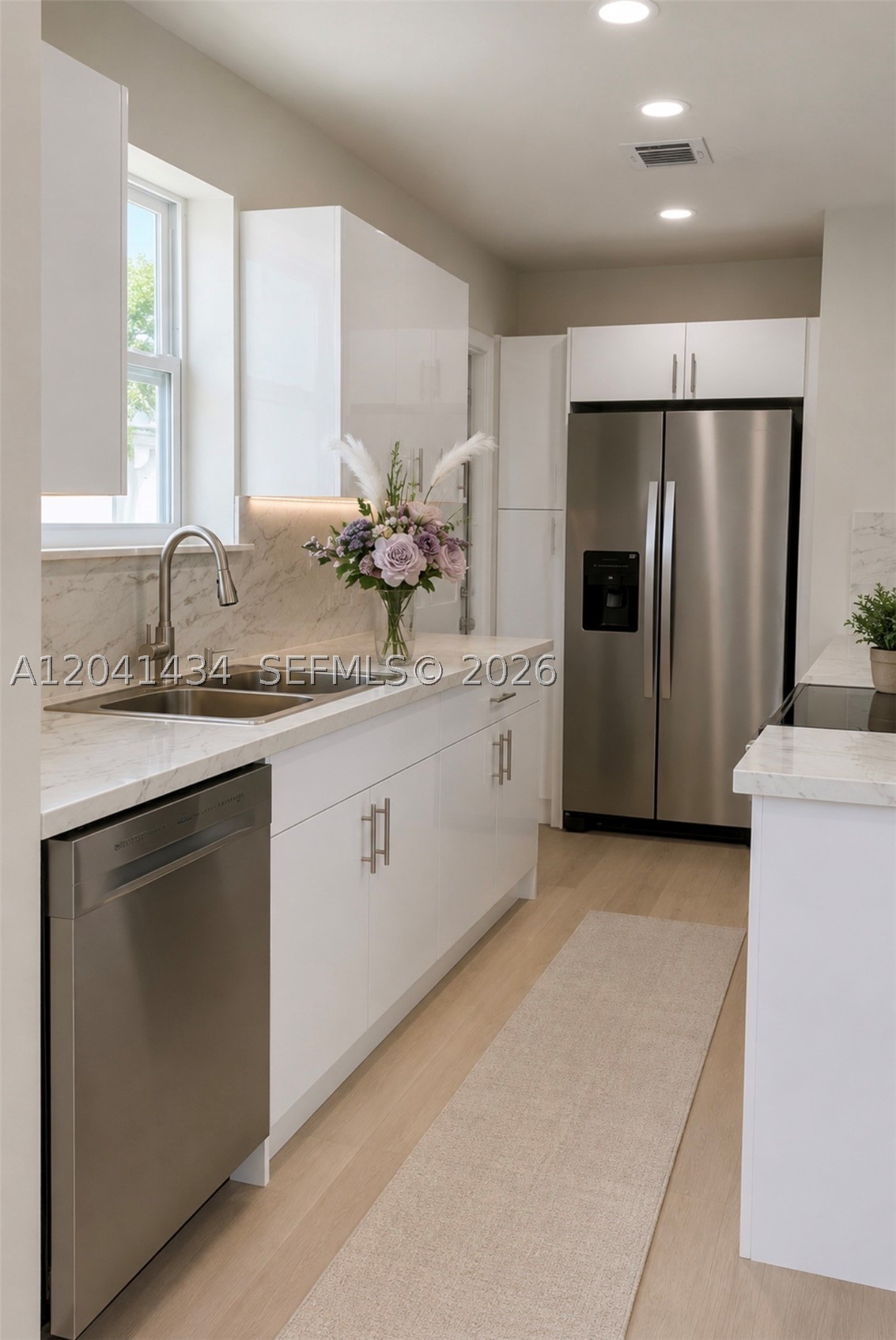 WEST HOLLYWOOD TRAILER CI - Residential