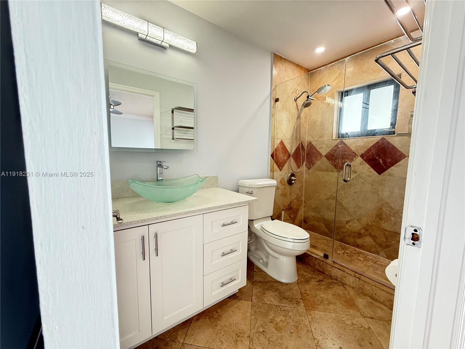 IVIS AT LOYOLA - Residential Lease