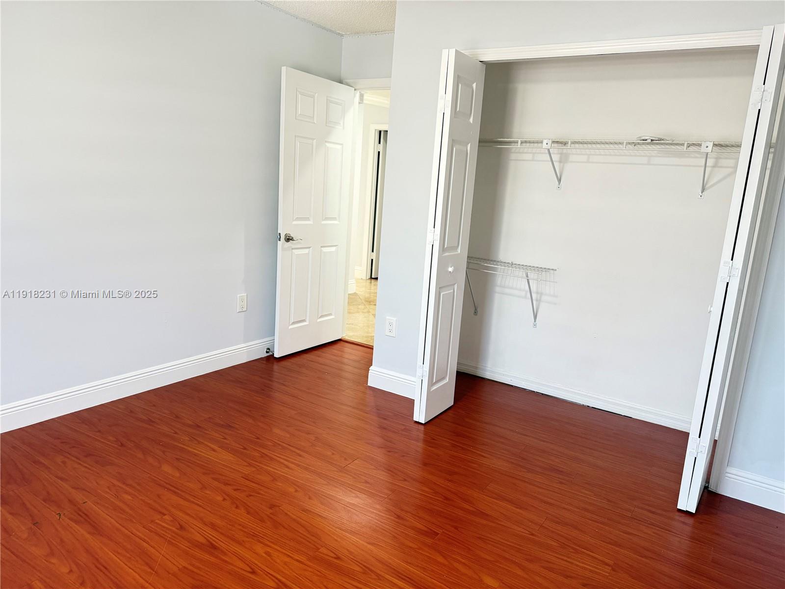 IVIS AT LOYOLA - Residential Lease