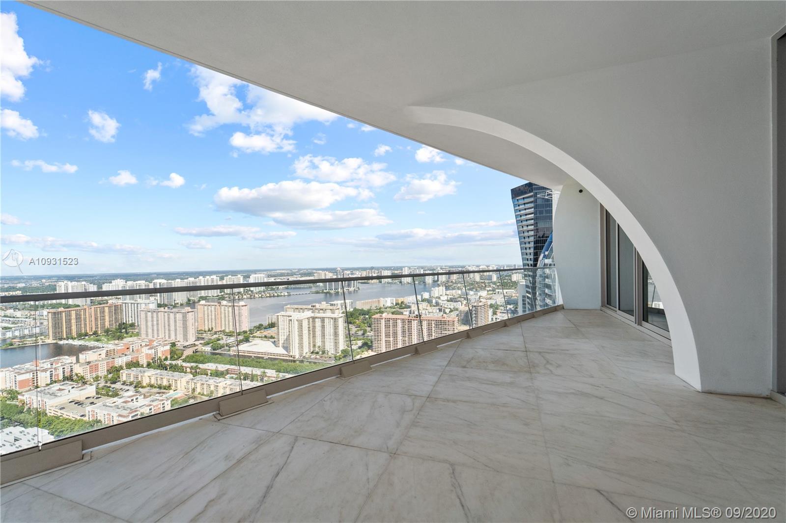 JADE SIGNATURE CONDO - Residential