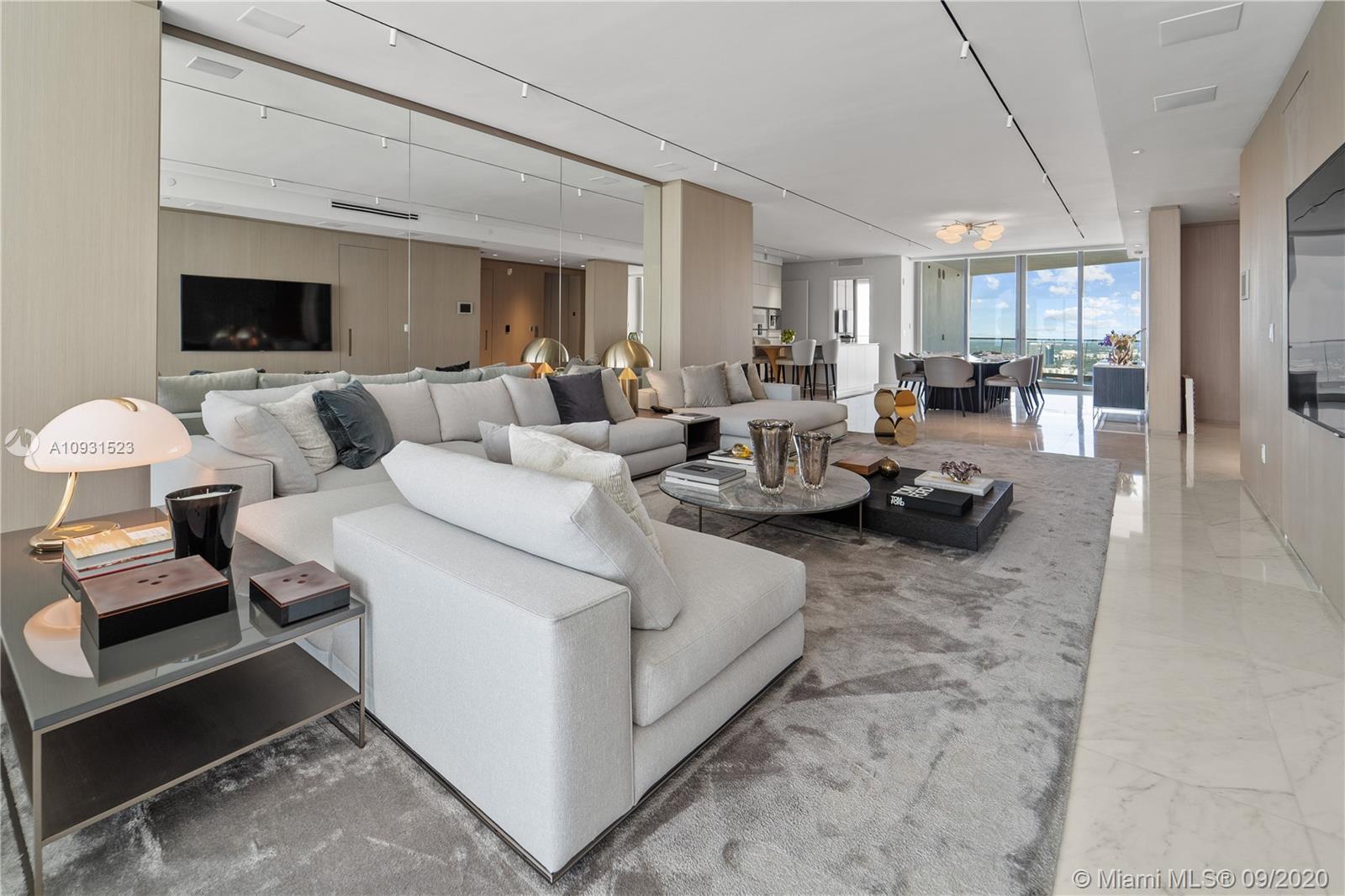 JADE SIGNATURE CONDO - Residential