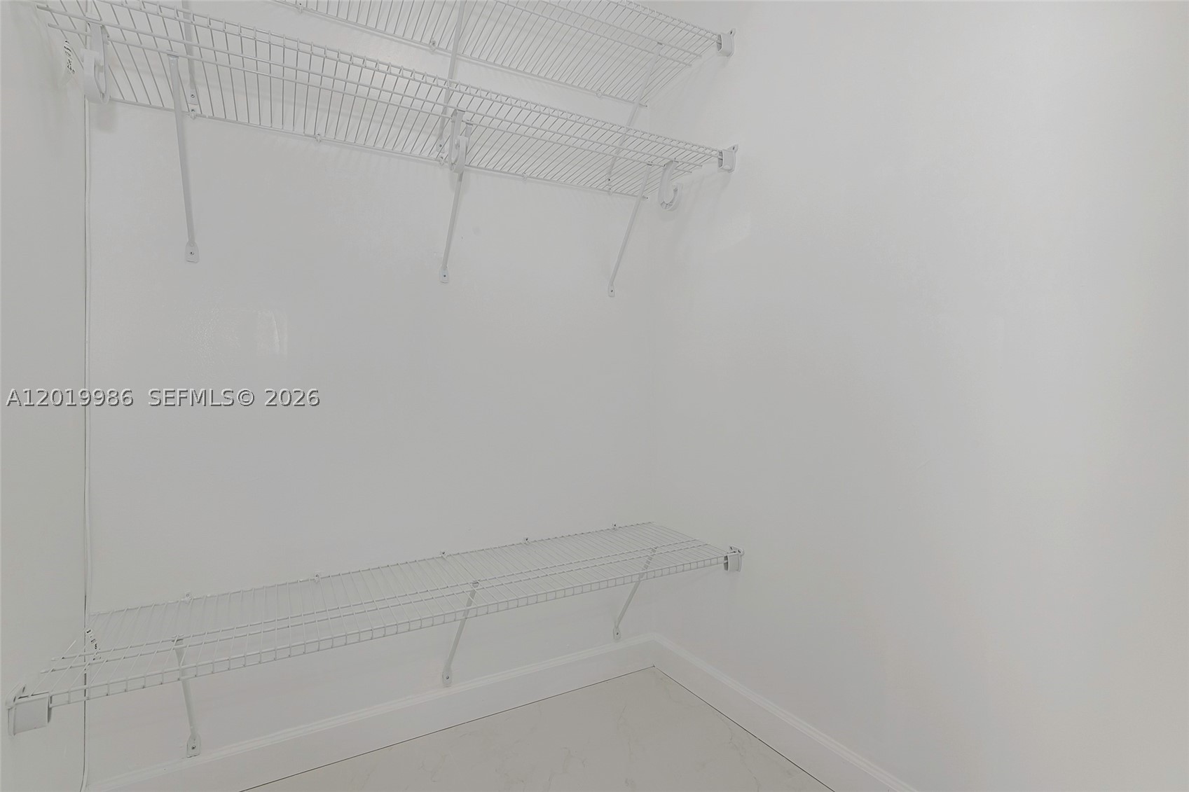 SUMMIT CONDO - Residential