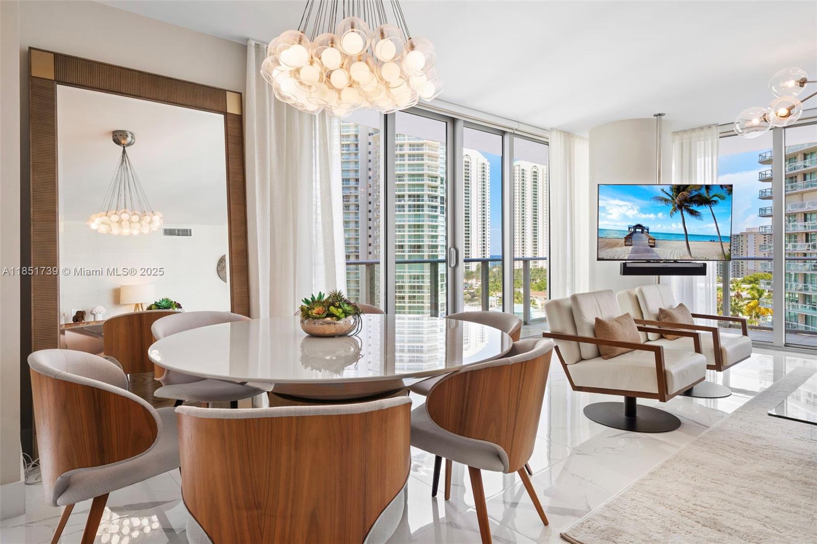 PARQUE TOWERS CONDO - Residential