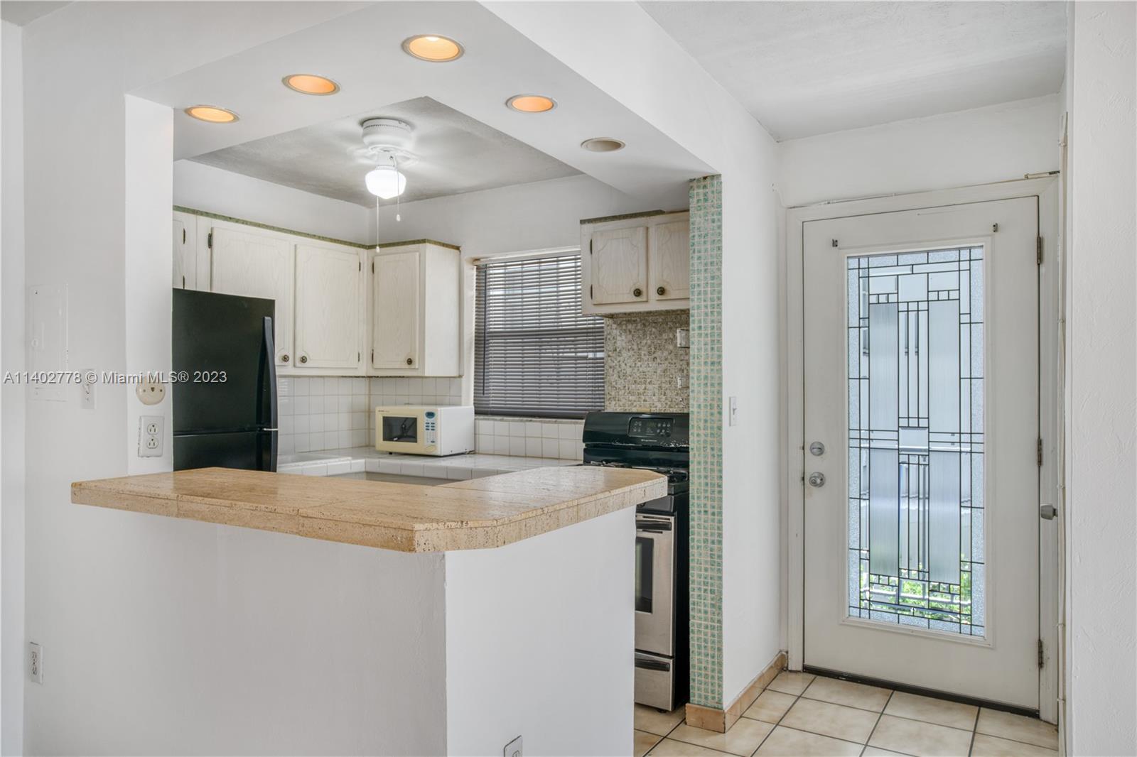 1357 COLLINS AVE CONDO - Residential Lease