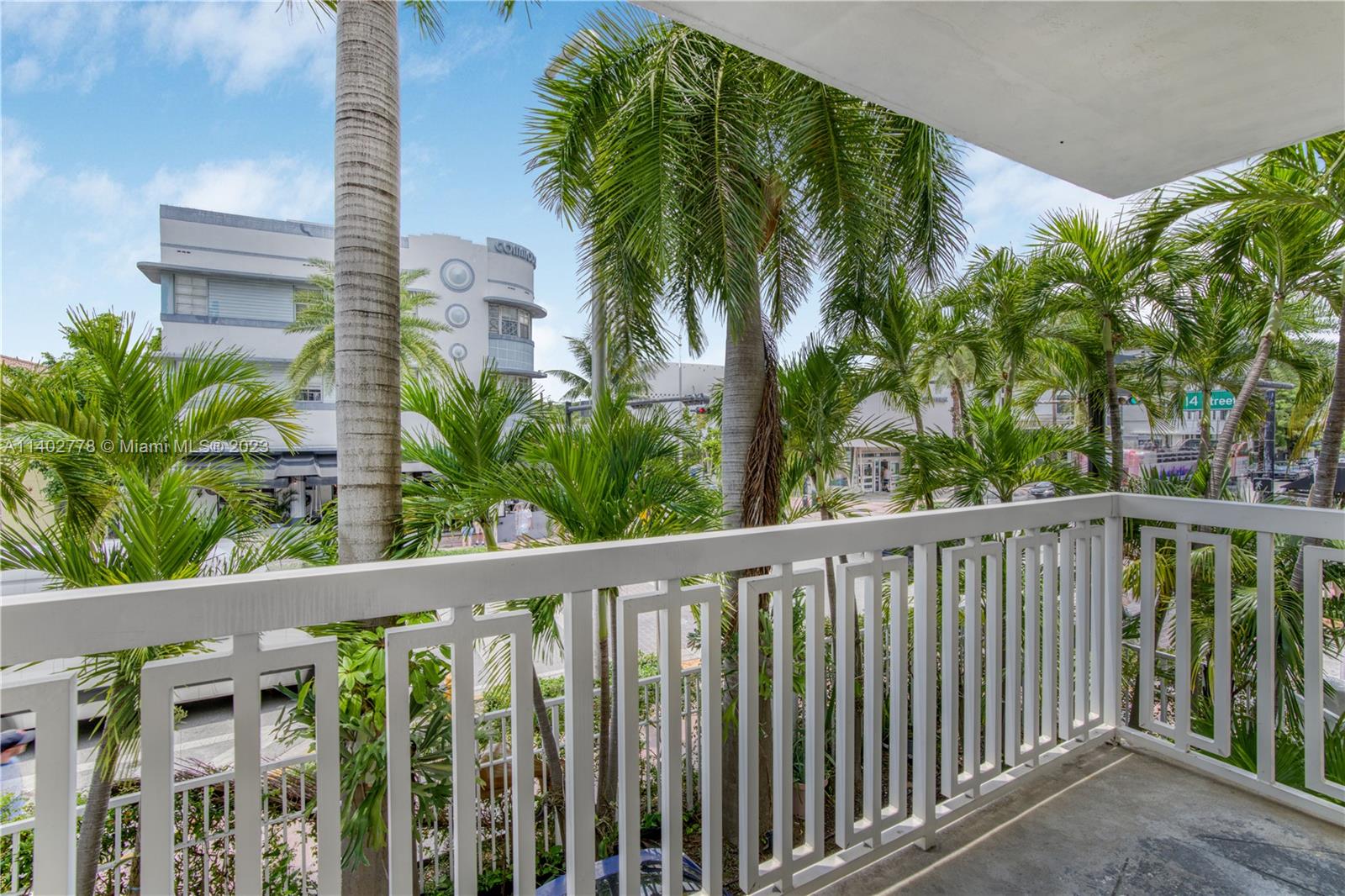 Unbeatable location!!! Spacious  2 bed - 1,5 bath apartment with a large, open balcony with sliding glass doors. Bright, freshly painted apartment comes with one  assigned parking space. Walk to the beach and restaurants less than 30 seconds, jog, ride bike, shop, dine and enjoy the South Beach vacation lifestyle all year around!