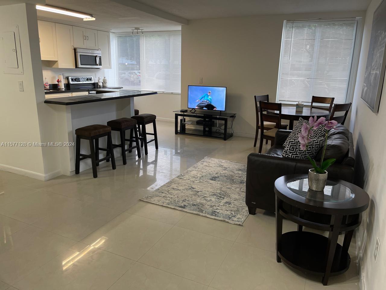 CARIBBEAN BREEZE CONDO - Residential Lease